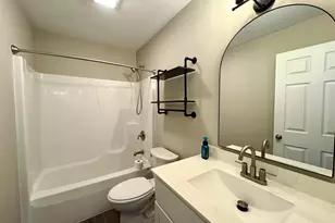 805 E Market St, Hennepin, IL 61327 - Photo 15