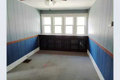 106 W Second Street, Leaf River, IL 61047 - Photo 9