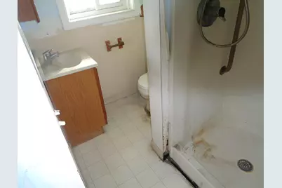 106 W Second Street, Leaf River, IL 61047 - Photo 13