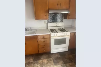 2221 7th Avenue, Rockford, IL 61104 - Photo 3
