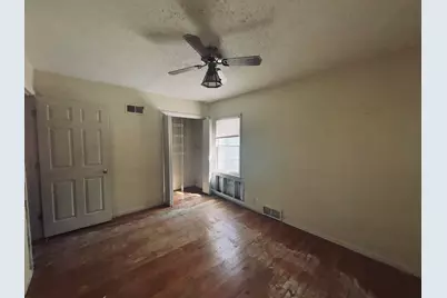 1331 W Logan Street, Freeport, IL 61032 - Photo 23