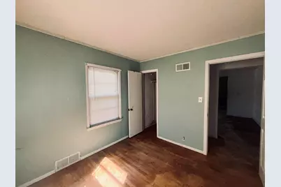 1331 W Logan Street, Freeport, IL 61032 - Photo 29