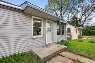 3211 7th St, Rockford, IL 61109 - Photo 5