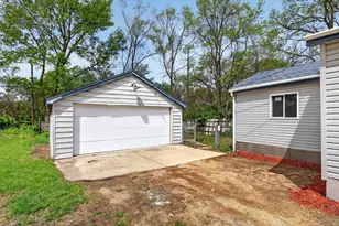 3211 7th St, Rockford, IL 61109 - Photo 23