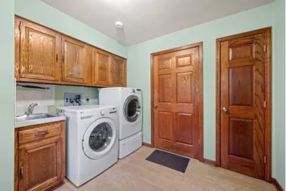 2600 East Ct, Belvidere, IL 61008 - Photo 15