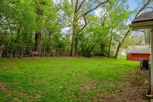 422 S Henrietta Ave, Rockford, IL 61102 - Photo 5