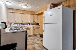 422 S Henrietta Ave, Rockford, IL 61102 - Photo 35