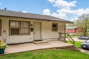 422 S Henrietta Ave, Rockford, IL 61102 - Photo 7