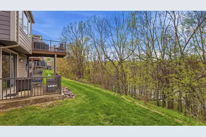 127 Plum Cove Drive, Galena, IL 61036 - Photo 33