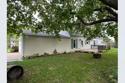 253 Park Crest Dr, Freeport, IL 61032 - Photo 55