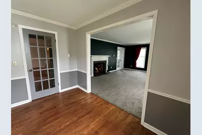 253 Park Crest Dr, Freeport, IL 61032 - Photo 13