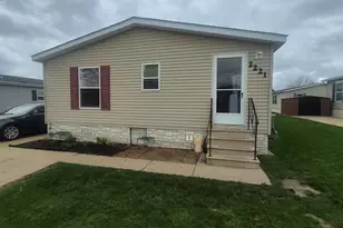 2221 Iris Ave, Belvidere, IL 61008 - Photo 1
