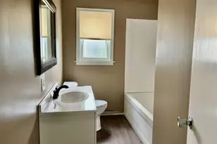 325 W 3rd St, Spring Valley, IL 61362 - Photo 7