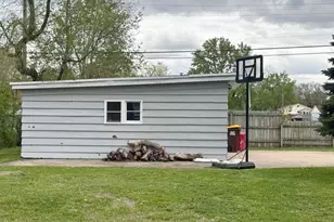 901 Kingsley Dr, Machesney Park, IL 61115 - Photo 15