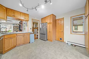 205 E Brayton Rd, Mount Morris, IL 61054 - Photo 5