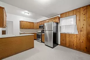 2229 Broadway St, Rockford, IL 61104 - Photo 11