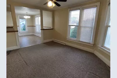 715 E 3rd Street, Belvidere, IL 61008 - Photo 13