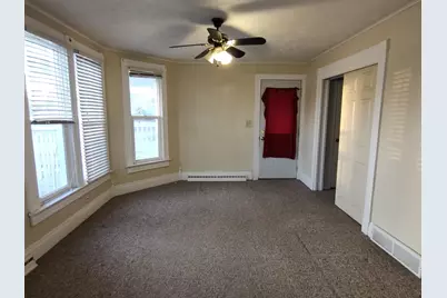 715 E 3rd Street, Belvidere, IL 61008 - Photo 15