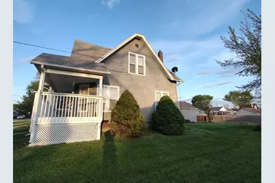 715 E 3rd Street, Belvidere, IL 61008 - Photo 9