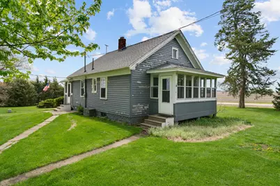 8162 S Perryville Road, Cherry Valley, IL 61016 - Photo 3