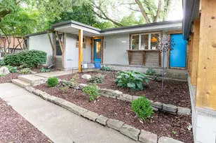 4609 Brookview Dr, Rockford, IL 61114 - Photo 1