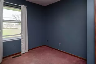 2402 Rockwell St, Rockford, IL 61101 - Photo 17