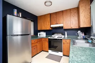 2402 Rockwell St, Rockford, IL 61101 - Photo 7