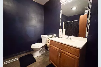 2402 Rockwell Street, Rockford, IL 61101 - Photo 19