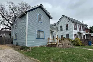 34 3rd St, Savanna, IL 61074 - Photo 3