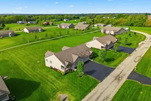 723 Yingling Dr, Dixon, IL 61021 - Photo 5