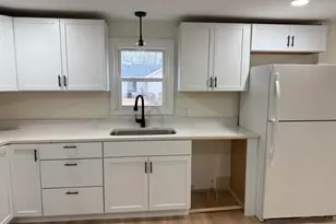 406 S Willow St, Granville, IL 61326 - Photo 9