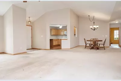 12014 Baneberry Dr #32, Roscoe, IL 61073 - Photo 13