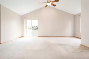 12014 Baneberry Dr, Roscoe, IL 61073 - Photo 11