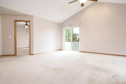 12014 Baneberry Dr #32, Roscoe, IL 61073 - Photo 9