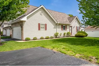 12014 Baneberry Dr #32, Roscoe, IL 61073 - Photo 3