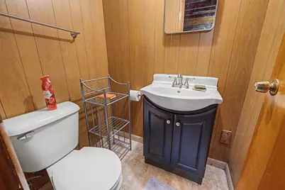 1334 S Blackhawk Avenue, Freeport, IL 61032 - Photo 31