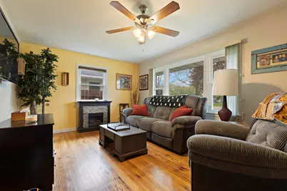 2023 Crestwood Avenue, Rockford, IL 61103 - Photo 3