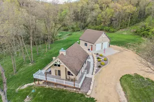 5829 S Pleasant Hill Rd, Elizabeth, IL 61028 - Photo 31