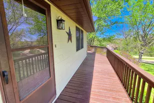 568 Dusky Ct, Lake Carroll, IL 61046 - Photo 3
