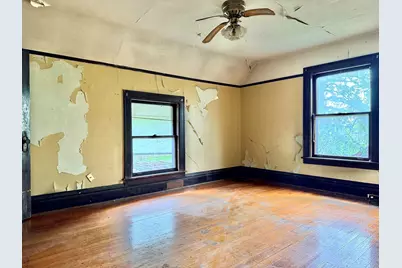 1811 S 4th Street, Rockford, IL 61104 - Photo 9
