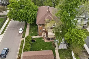 424 Washington St, Rockford, IL 61104 - Photo 7