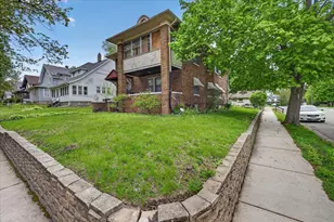 424 Washington St, Rockford, IL 61104 - Photo 3