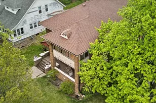 424 Washington St, Rockford, IL 61104 - Photo 9