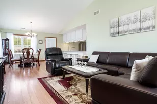 6307 Oak Crest Ln, Loves Park, IL 61111 - Photo 9