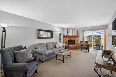 796 Tulip Ln #23, Rockford, IL 61107 - Photo 5
