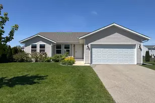 1581 Parkside Dr, Belvidere, IL 61008 - Photo 1