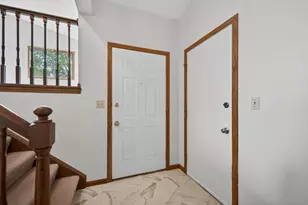 3052 Breezeway Dr, Rockford, IL 61109 - Photo 5