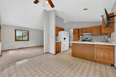 3052 Breezeway Drive, Rockford, IL 61109 - Photo 9