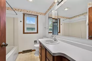 3052 Breezeway Dr, Rockford, IL 61109 - Photo 17