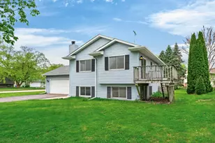3052 Breezeway Dr, Rockford, IL 61109 - Photo 3